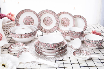 陶瓷餐具的優(yōu)缺點(diǎn)與選購(gòu)指南